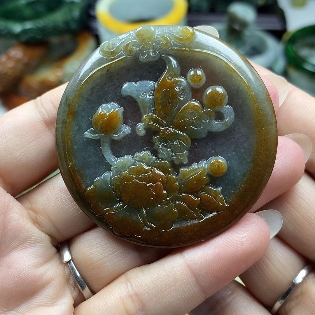 颈饰未镶嵌翡翠牌子