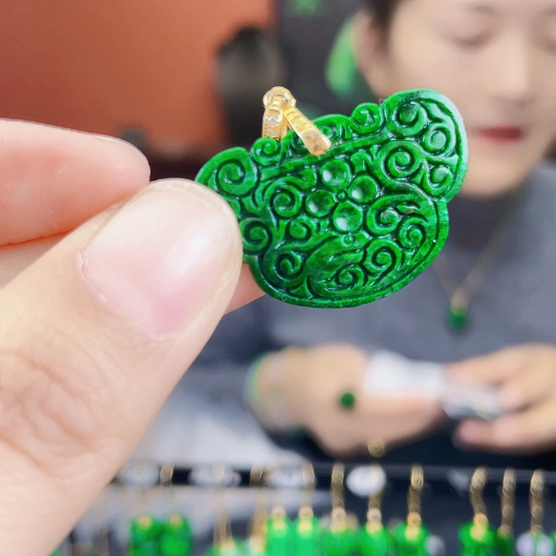 翡翠未镶嵌耳饰饰品