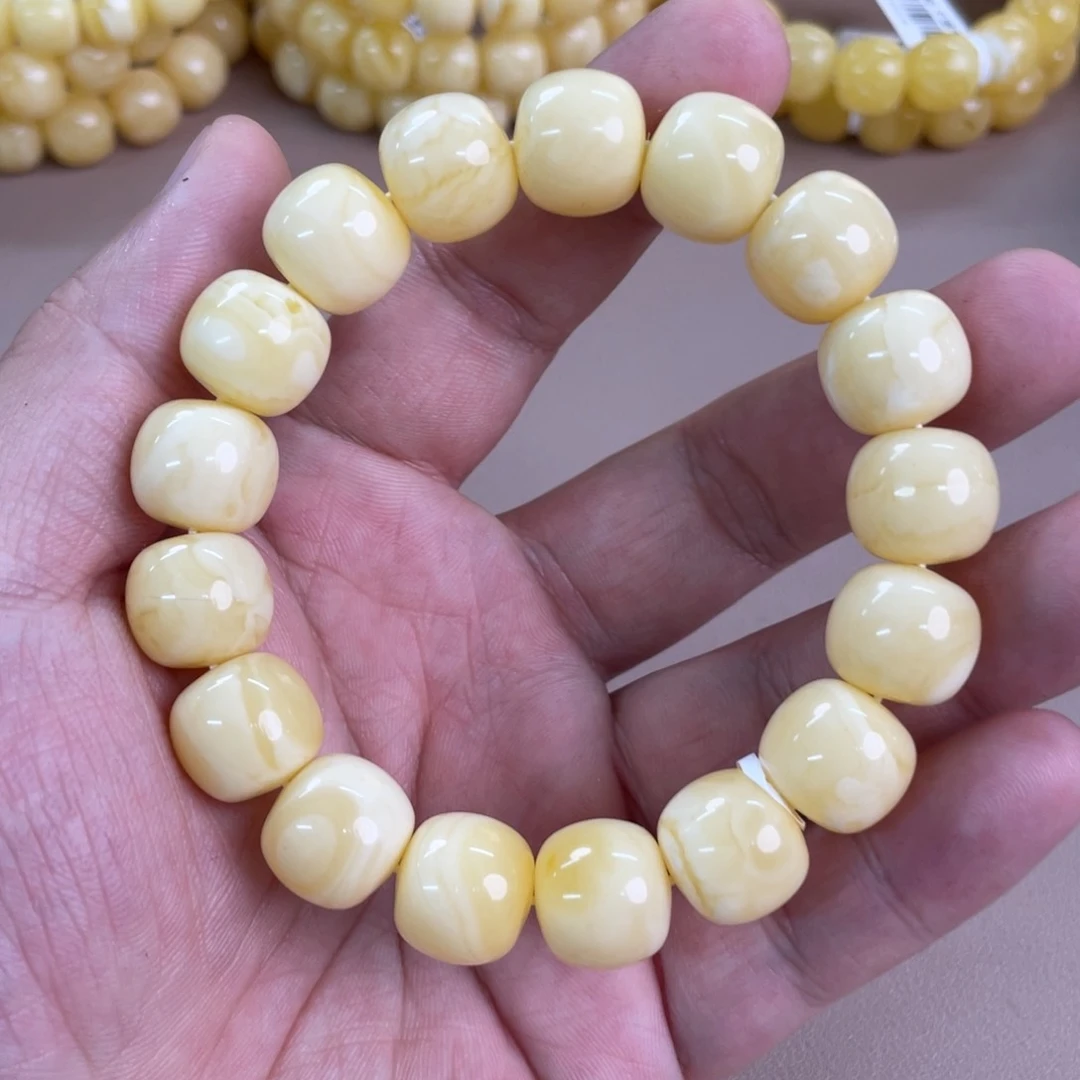 琥珀裸石未镶嵌1360000000