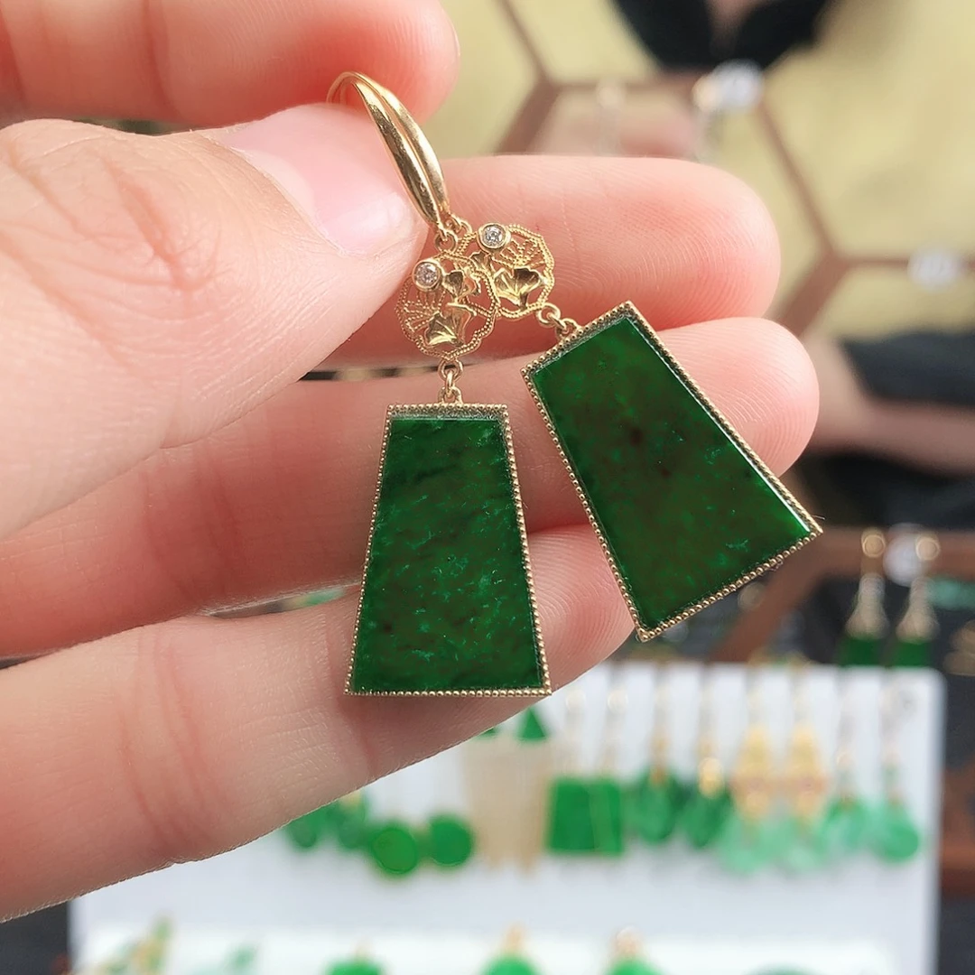 翡翠耳饰18K金镶嵌耳饰