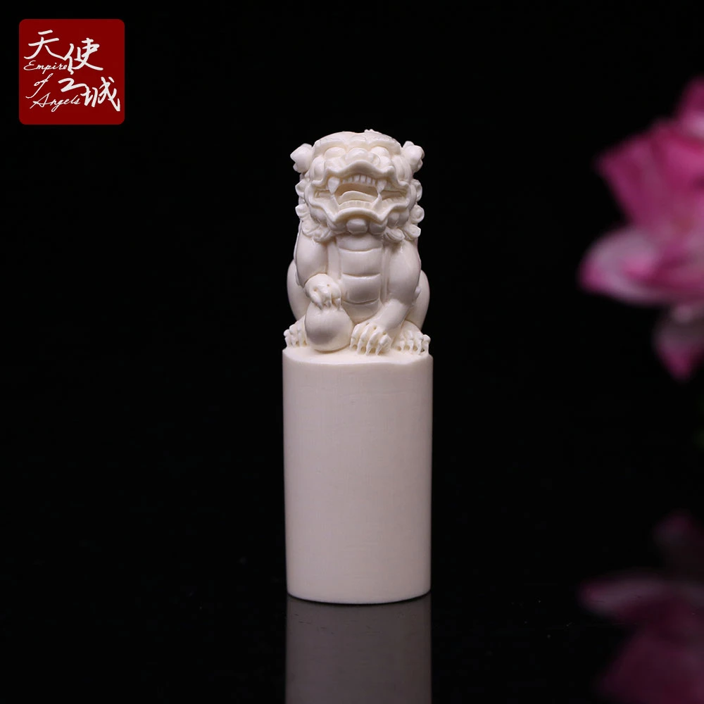 天然猛犸象牙狮子圆印章