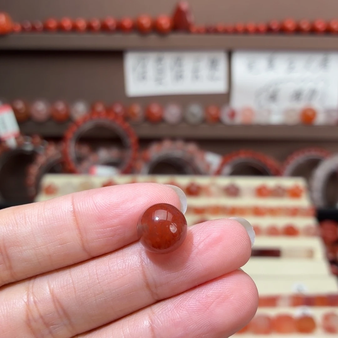 南红玛瑙未镶嵌川料单珠卡11