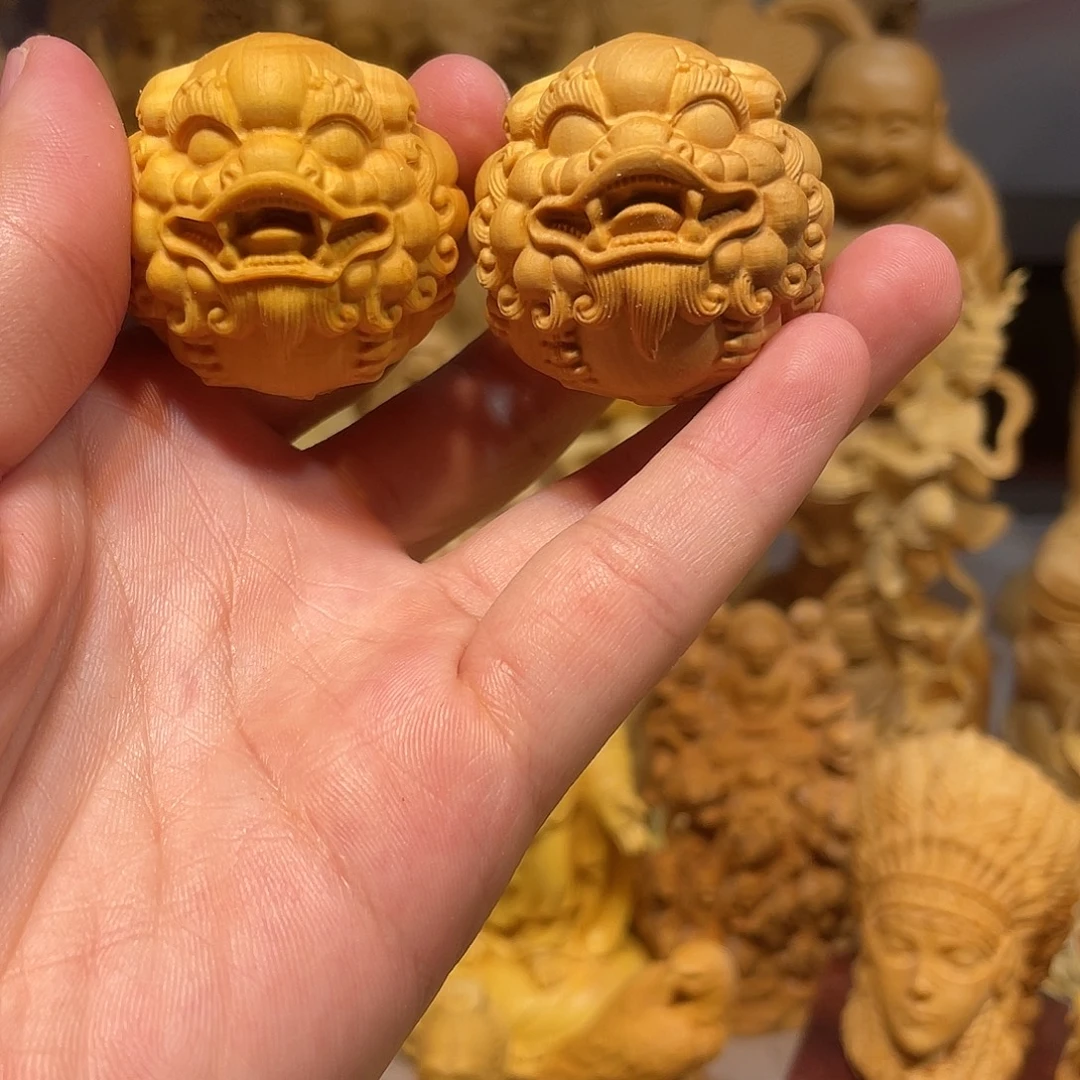 黄杨木瑕疵貔貅手球一对