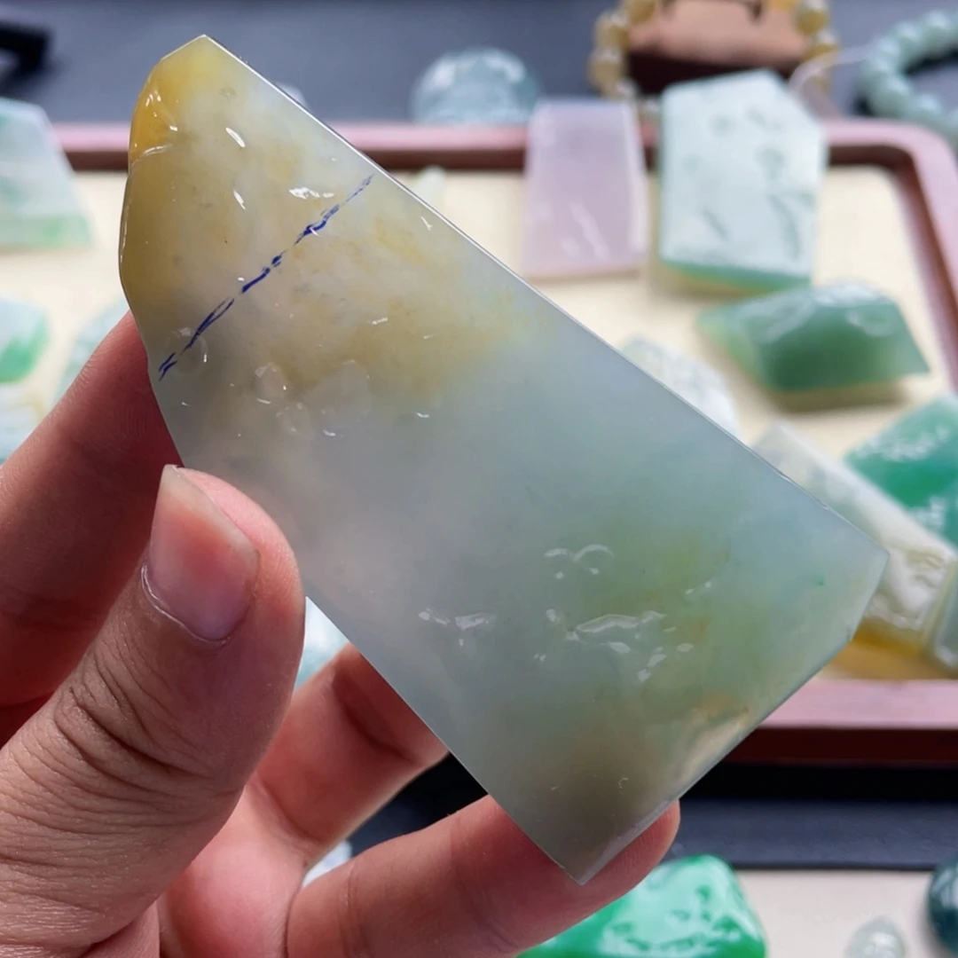 定制翡翠未镶嵌翡翠