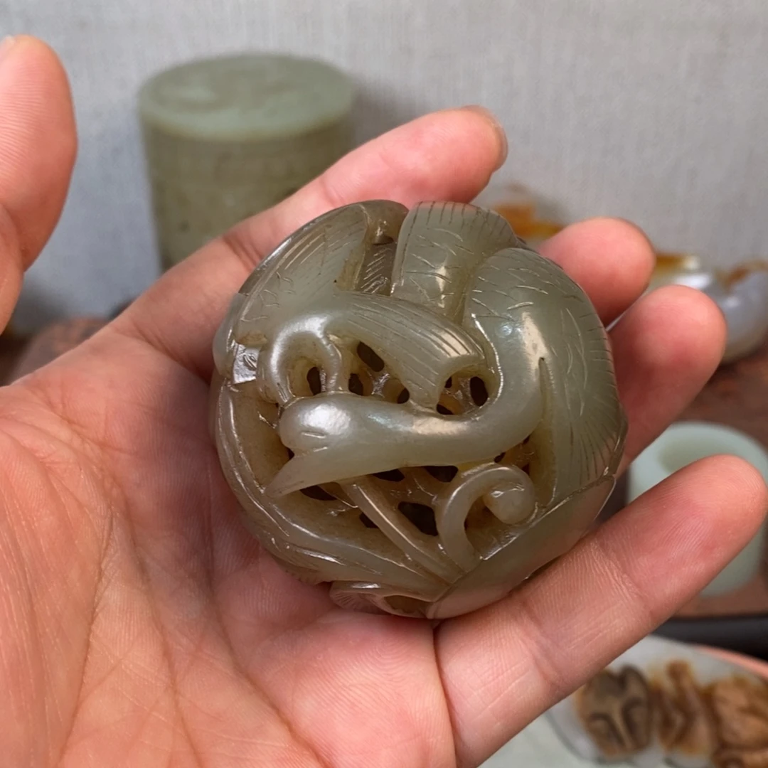 用***达非常精美的脖挂件