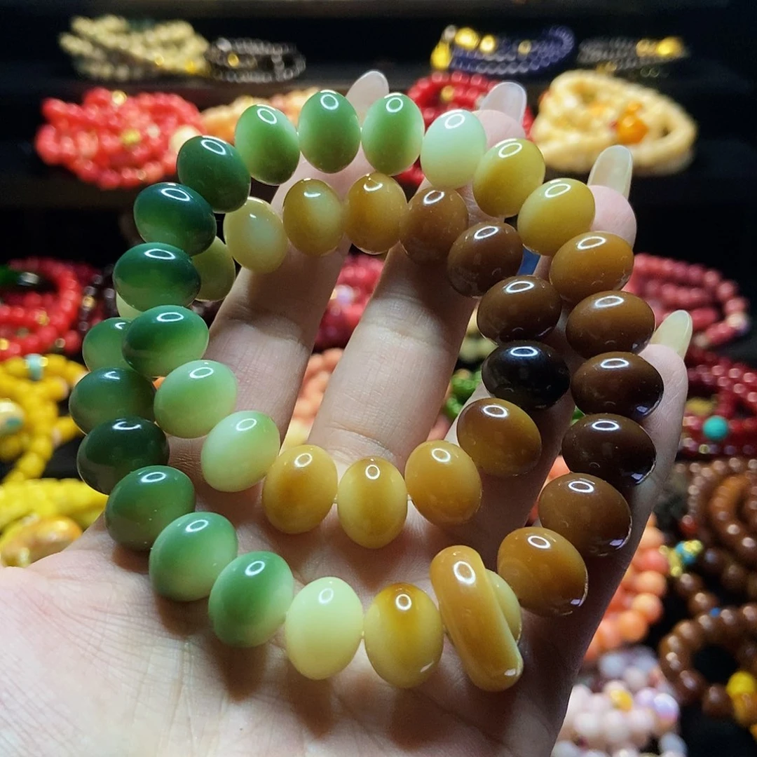 晚***。佛心果吊坠菩提果