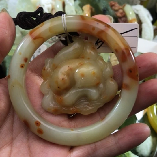 岫玉未镶嵌手镯55.56