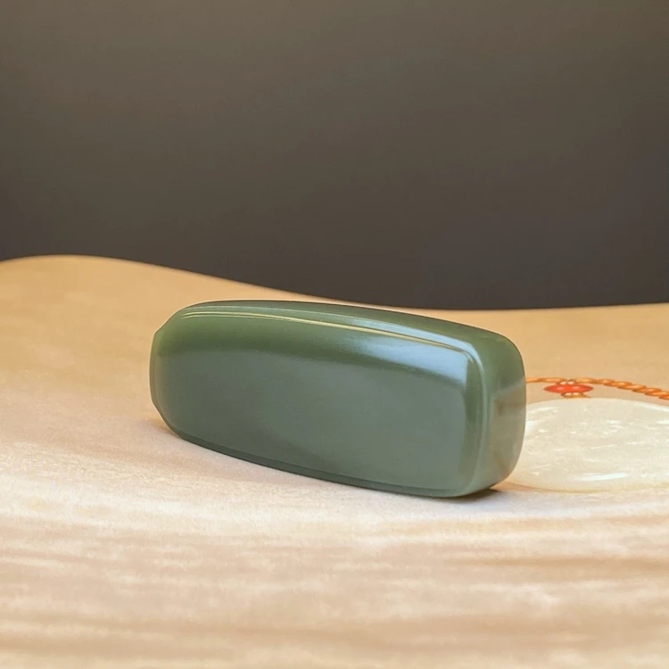 和田玉青玉豆青平安无事牌吊坠简约经典气质时尚手工雕刻女款复古