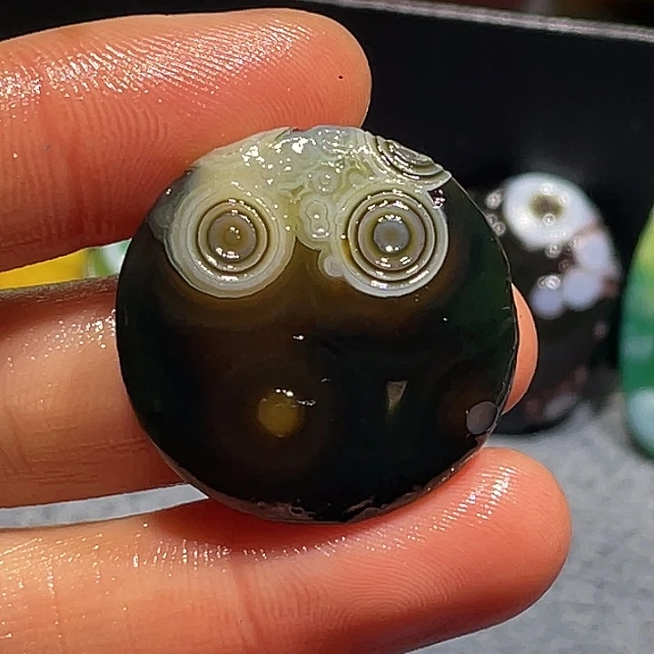 玛瑙/玉髓未镶嵌珠宝奇石