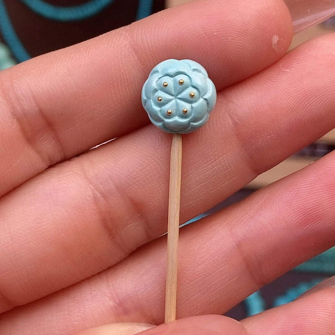 绿松石雕刻未镶嵌