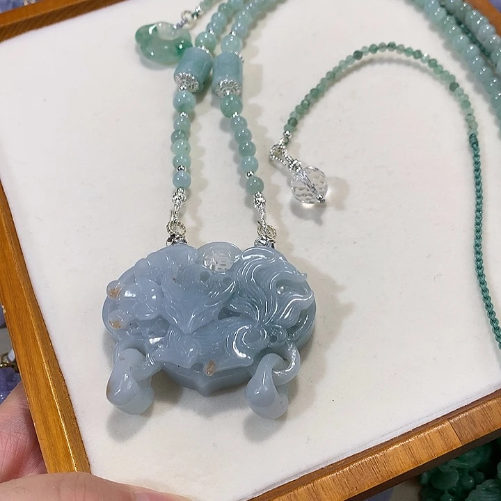 翡翠未镶嵌颈饰翡翠吊坠