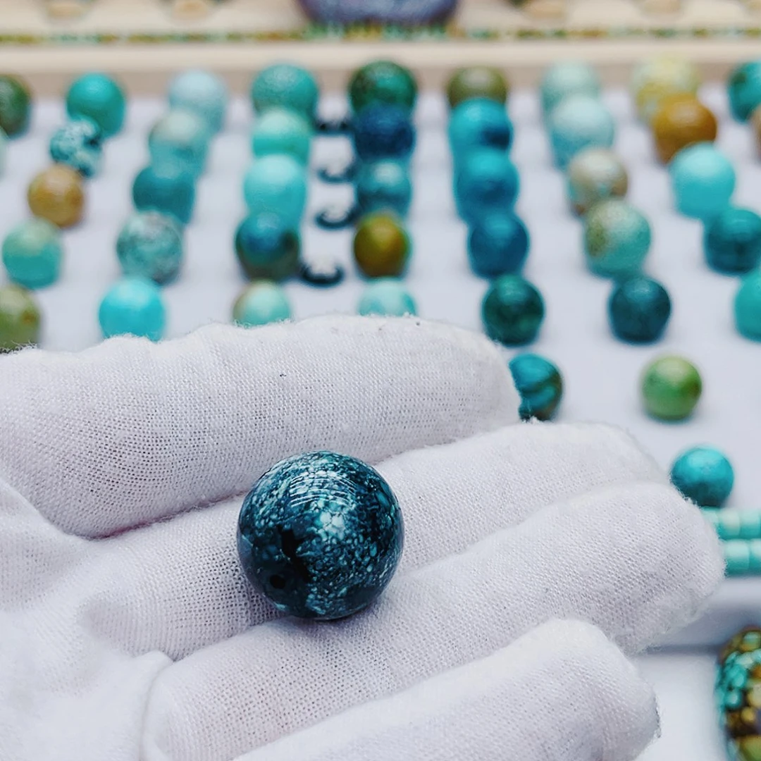 未镶嵌绿松石珠宝奇石