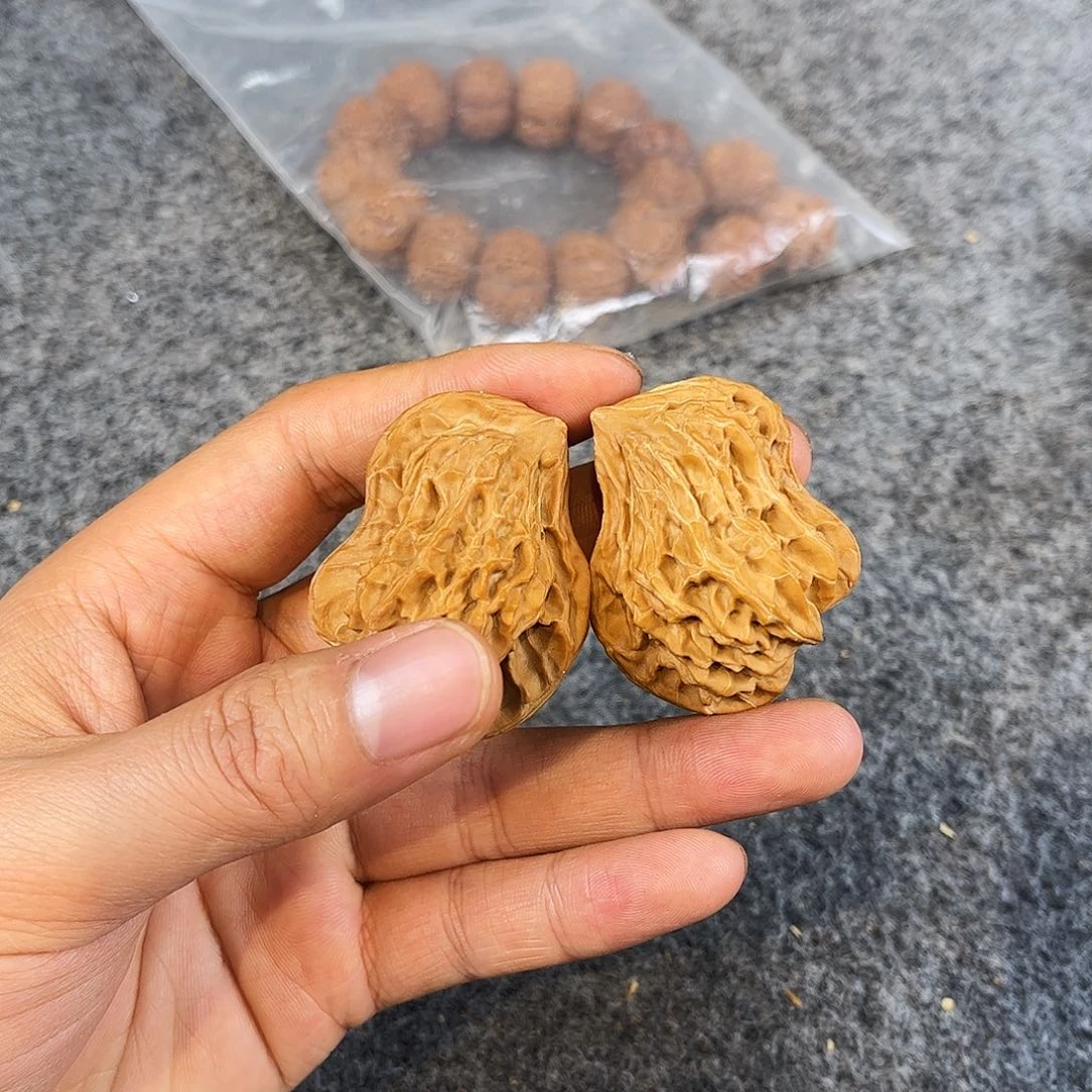 柏木（崖柏）把件核桃鸭嘴兽