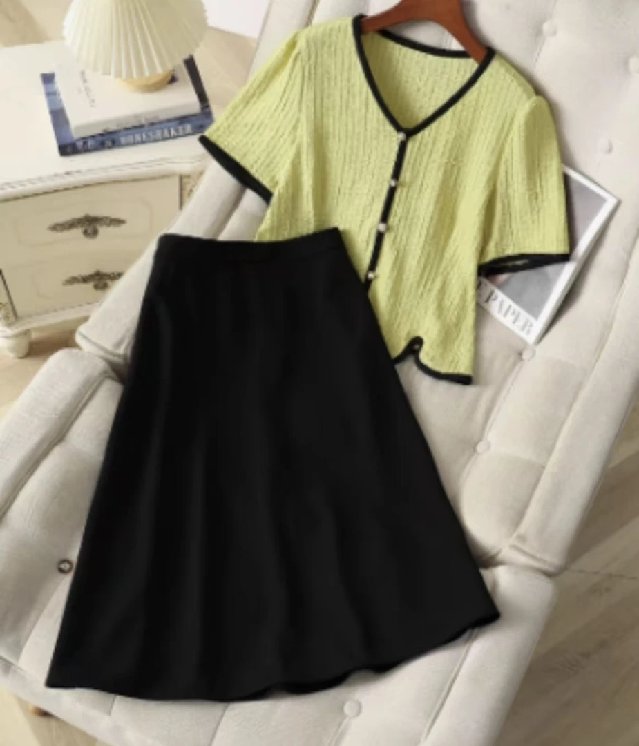 8802（）夏季新款大码女装V领气质上衣搭配高腰半身裙套装
