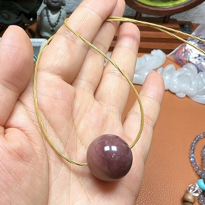 石英质玉颈饰未镶嵌