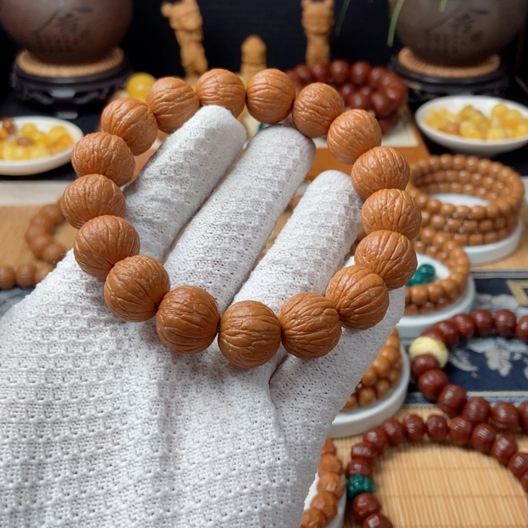 猴头核桃手串凤羽