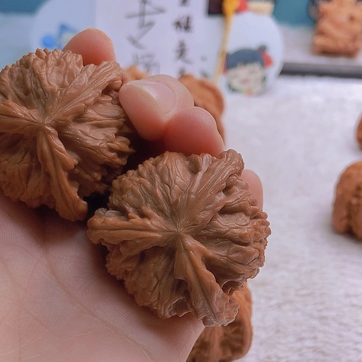 吊坠文玩核桃一**生三棱