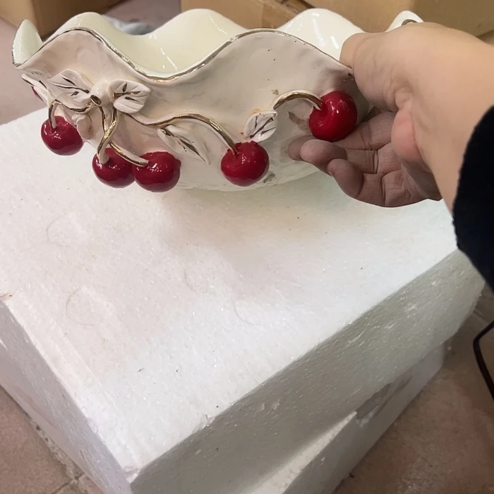 瓷片瑕。。。。。。。。。。。。。。。。。。。