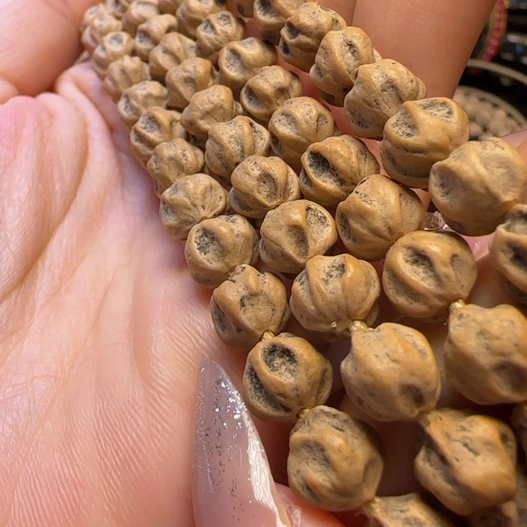 柏香籽/百香籽吊坠偶****光