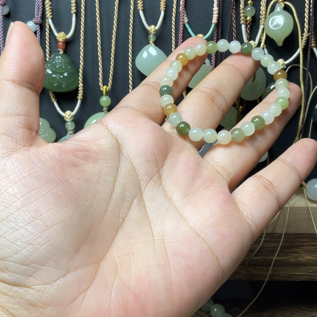 和田玉未镶嵌手串