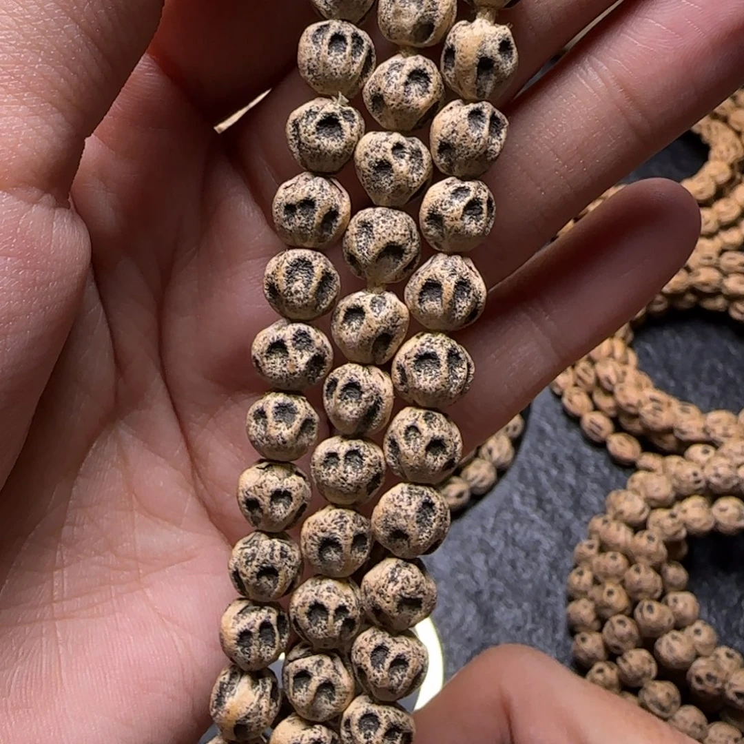 蔡***正吊坠柏香籽/百香籽