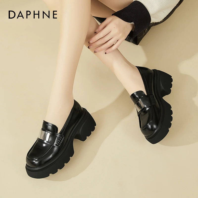 Daphne/达芙妮春季乐福鞋圆头高跟粗跟单鞋女皮鞋厚底百搭英伦风