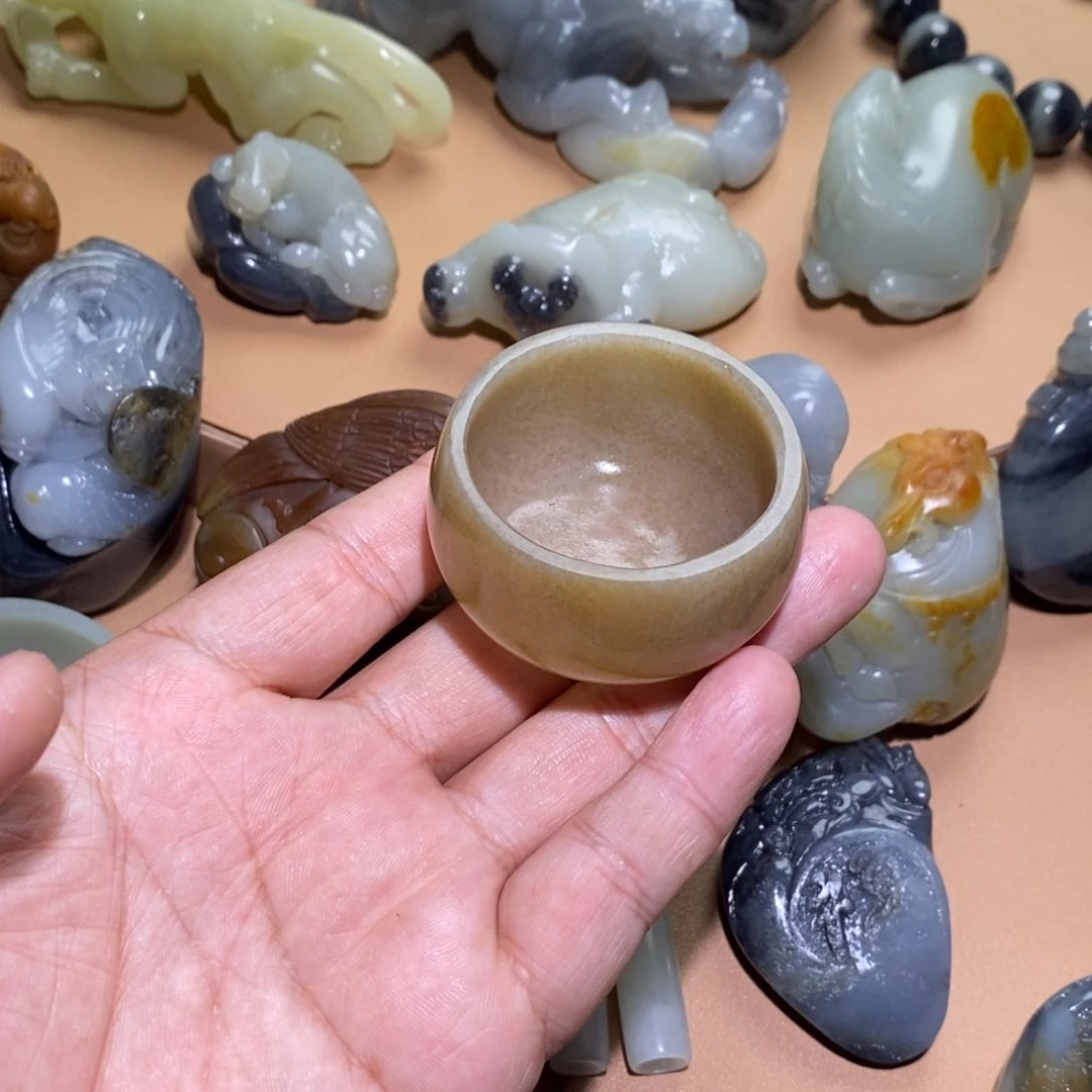 未镶嵌和田玉摆件