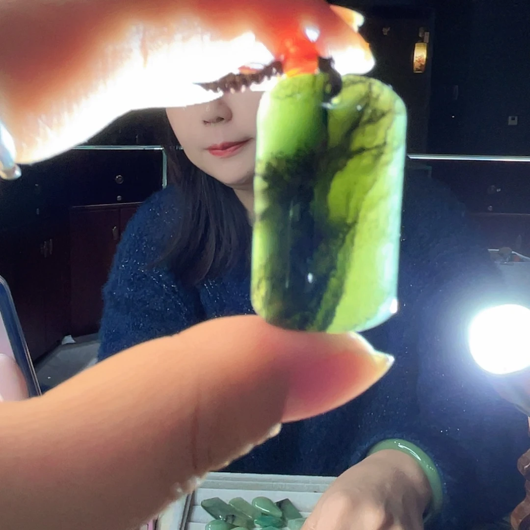 密玉（石英质玉）未镶嵌颈饰