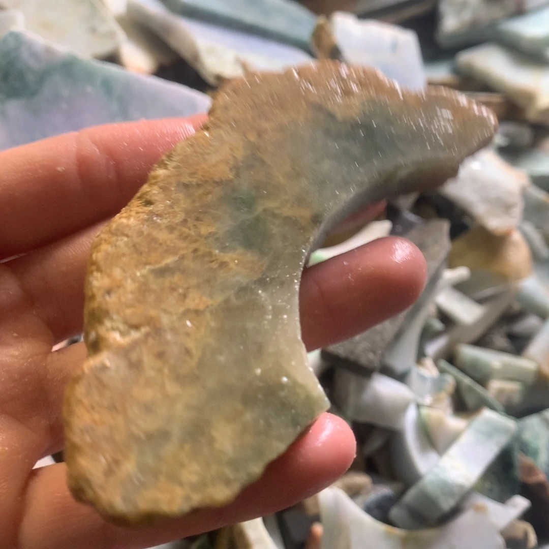 翡翠颈饰未镶嵌缅甸翡翠