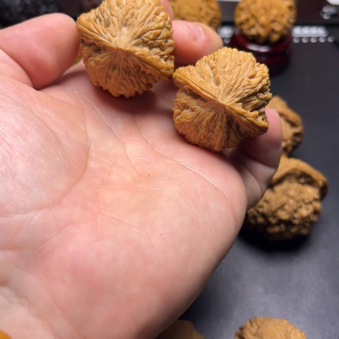 吊坠文玩核桃泥鳅背38