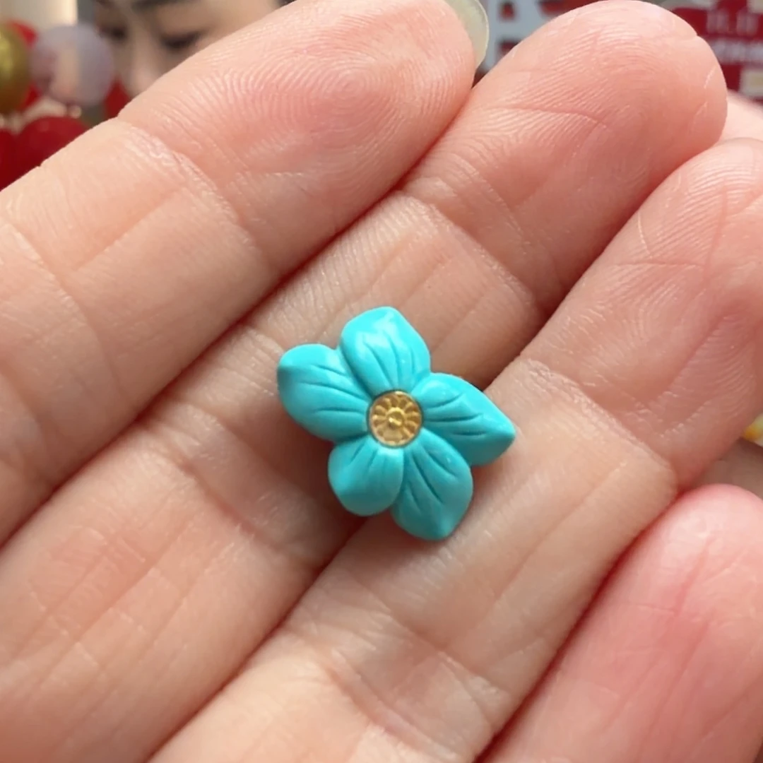 绿松石未镶嵌颈饰