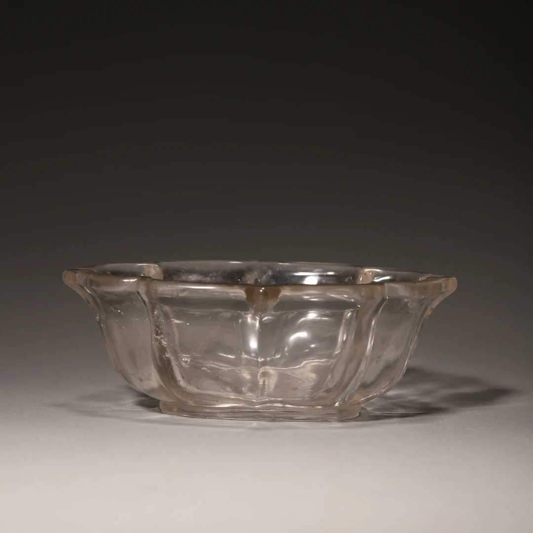 Lot19 明代 水晶海棠盏