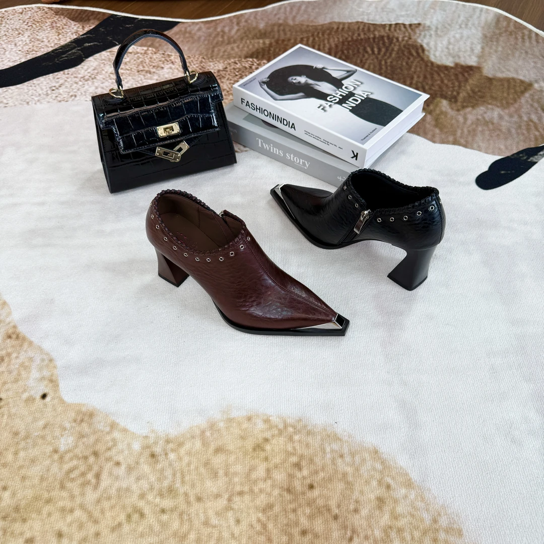 范戈希牛皮跟7CM尖头气质单鞋深口链条时尚粗跟复古单鞋买1赠3