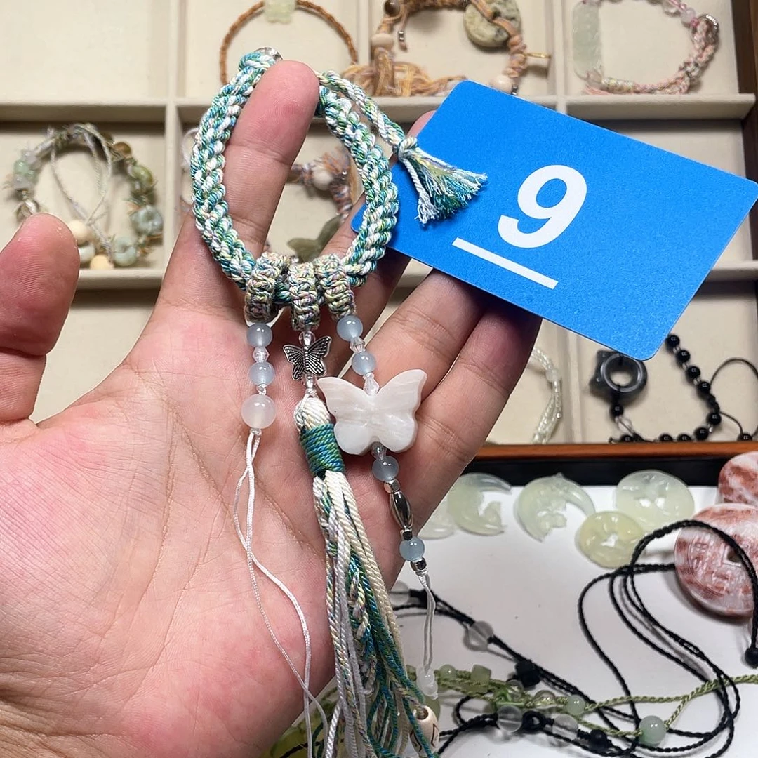 合金蛇纹石玉颈饰