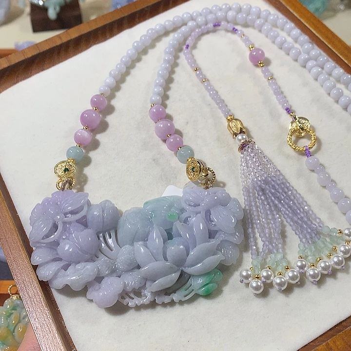 翡翠未镶嵌颈饰翡翠吊坠