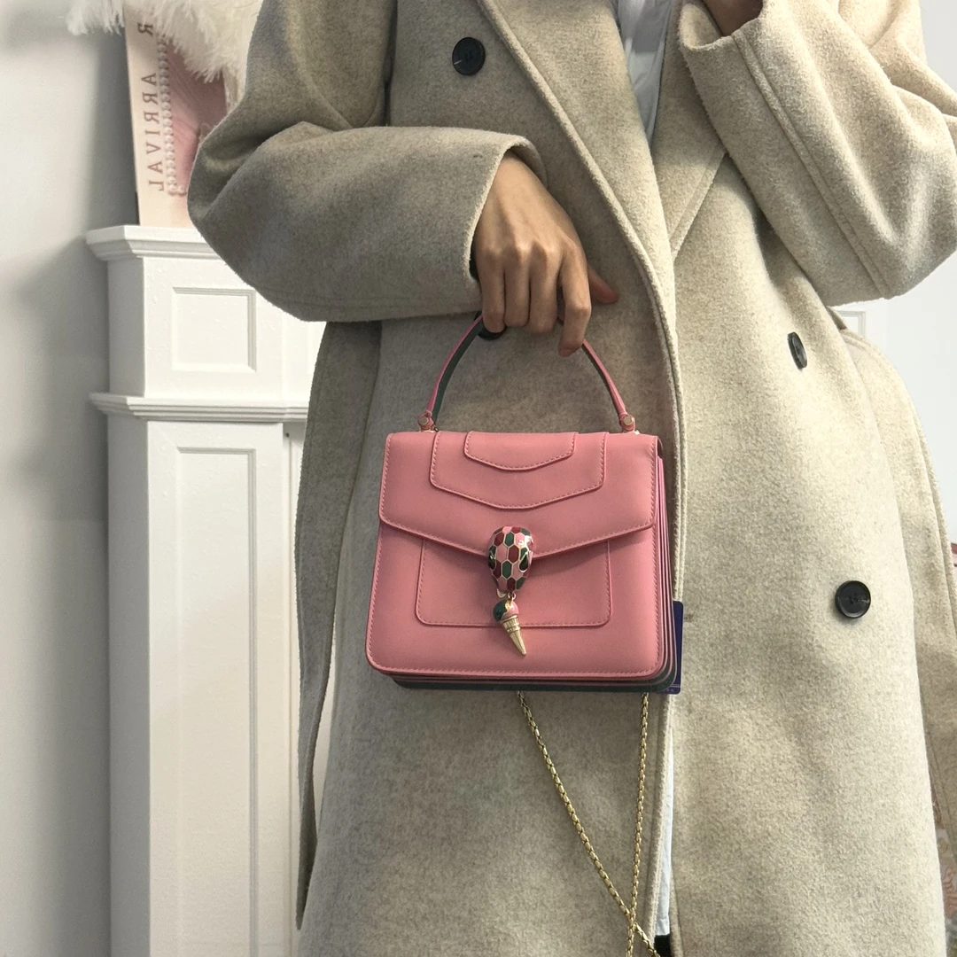 95新 BVLGARI/宝格丽 宝格丽粉色蛇头风情包可斜挎