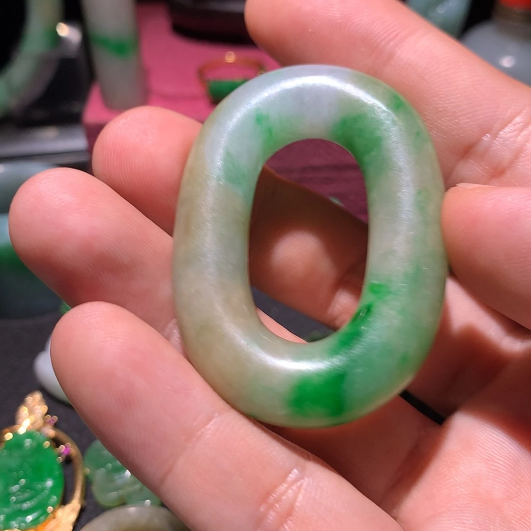 翡翠未镶嵌挂件翡翠绦环