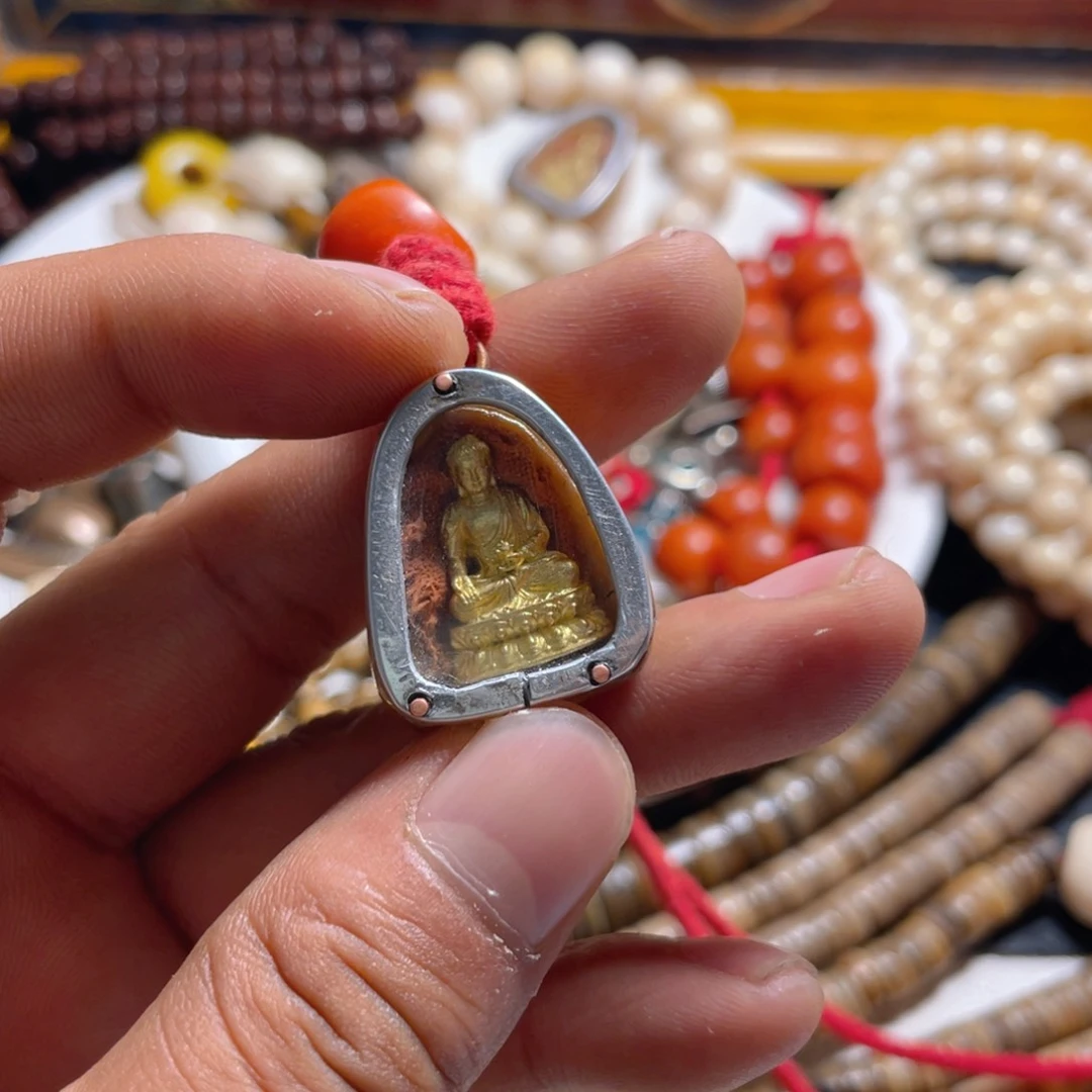 玻璃配饰漂漂亮亮存佛