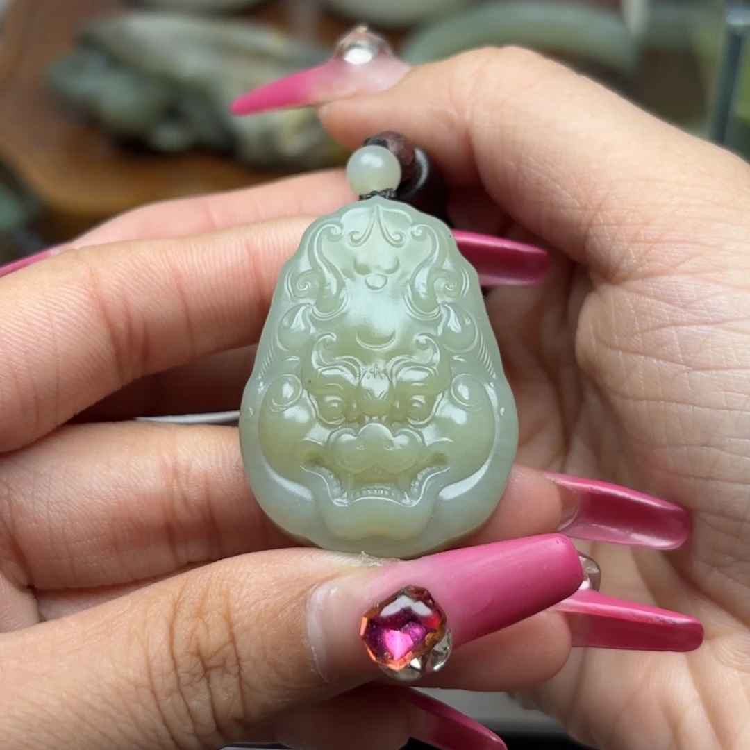 和田玉颈饰未镶嵌一****权