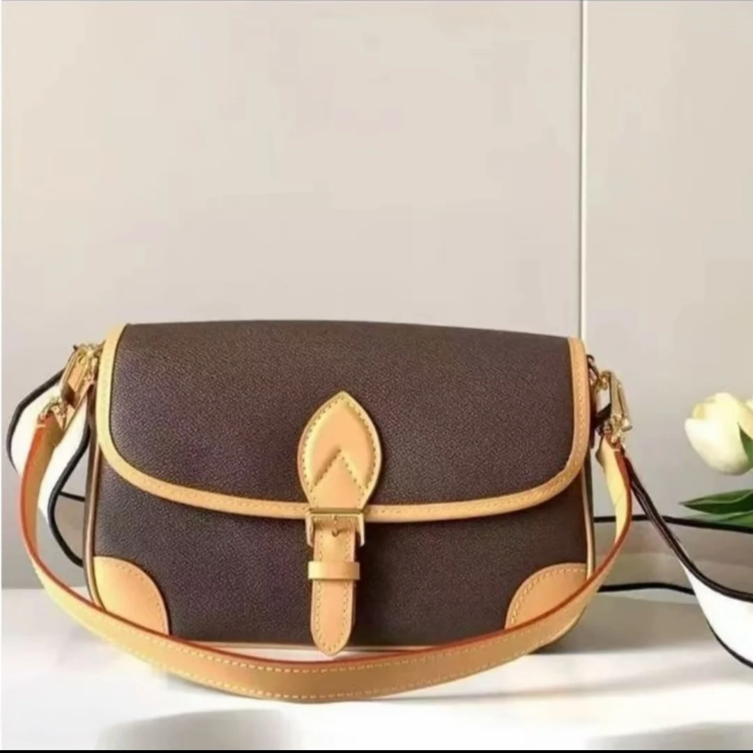 【法棍小号（老花）】尺寸19x10手提包斜挎包D107908