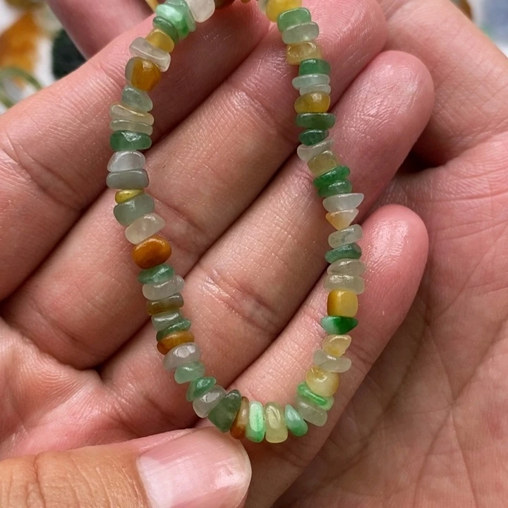 见***人定制翡翠未镶嵌手串