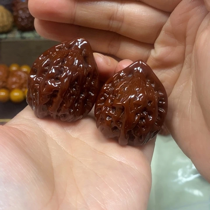 手串文玩核桃鸡心