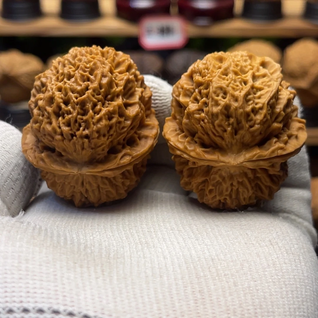 核桃45mm九龙官帽  61克