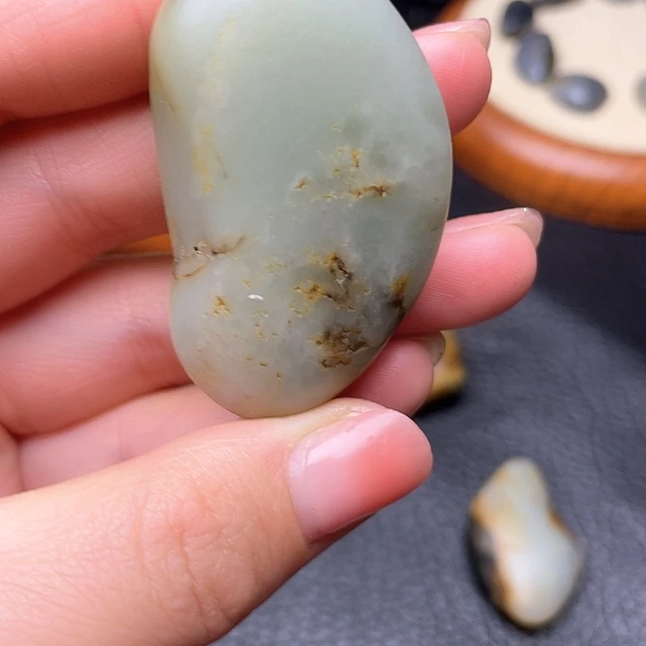 和田玉颈饰未镶嵌11