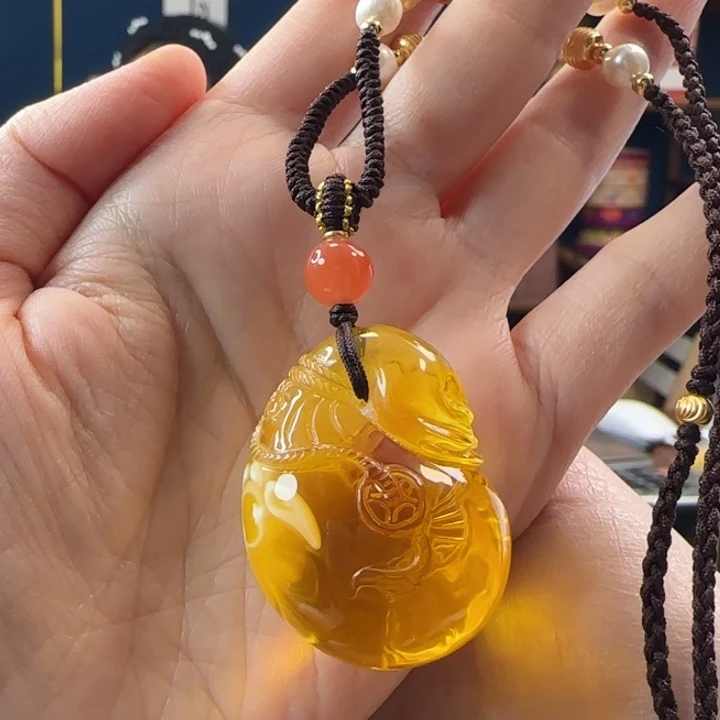 蜜蜡吊坠(赠链)未镶嵌