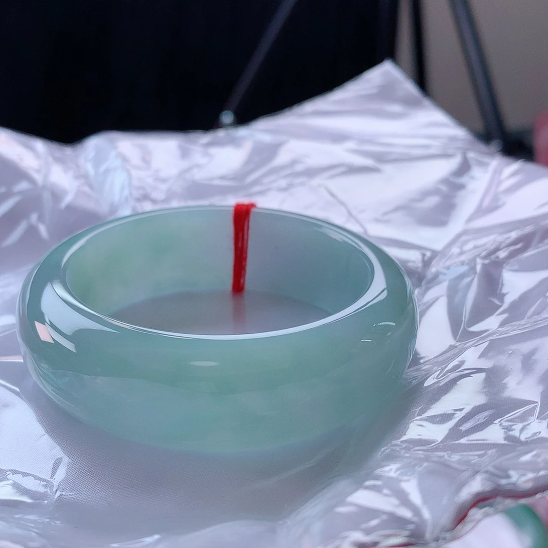 【闪购商品】未镶嵌手镯翡翠54+