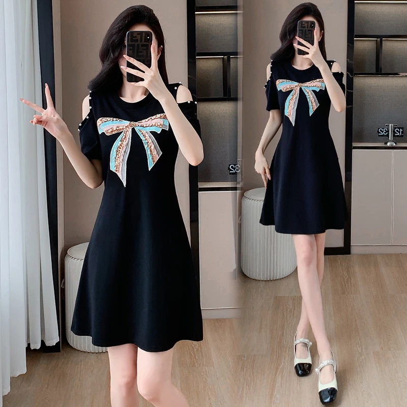 大码钉珠蝴蝶结刺绣连衣裙女2025年夏季新款显瘦百搭小个子小黑裙