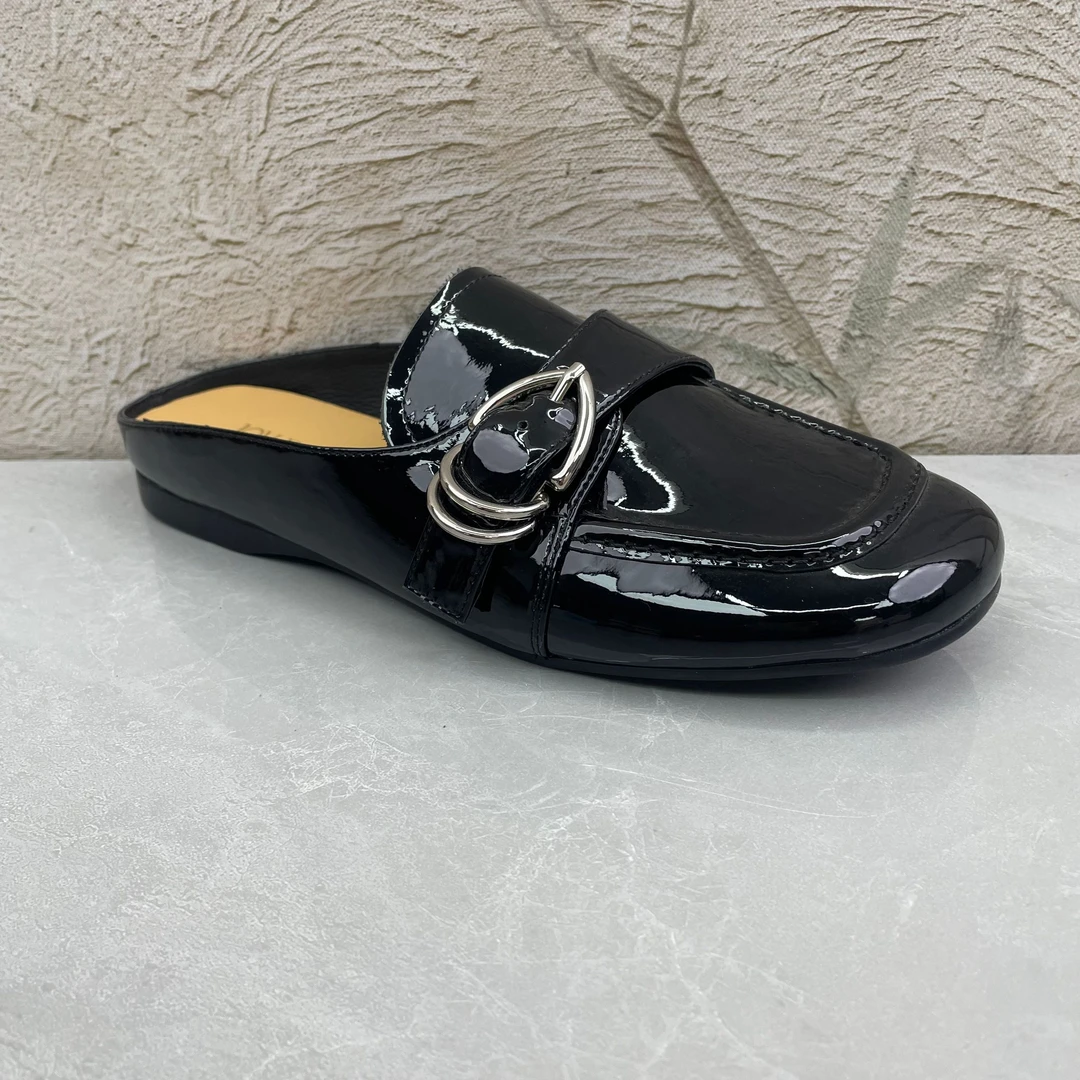 拖鞋女 (牛皮)70168-88 黑色(孤品) f区38码