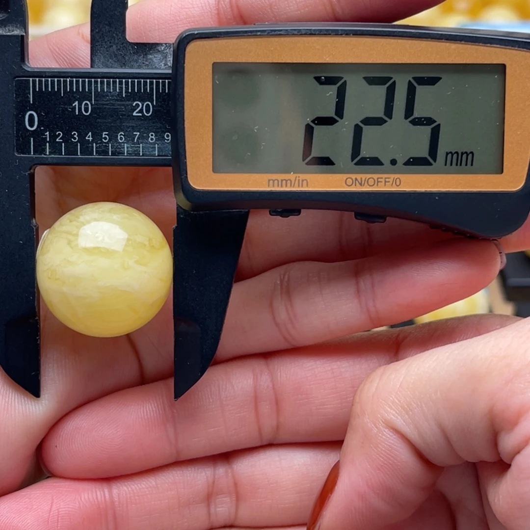 琥珀未镶嵌裸石蜜蜡圆珠笑