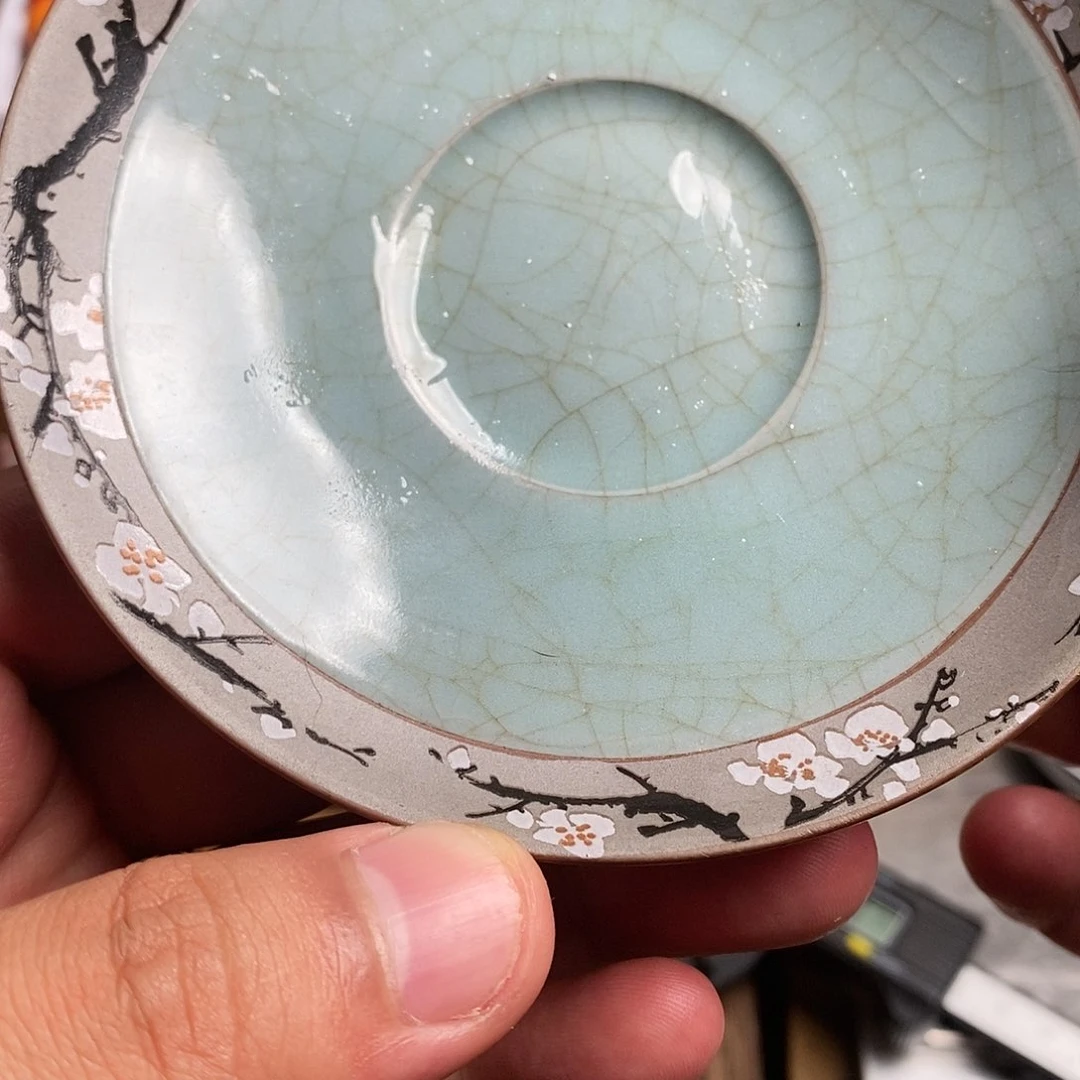 碟瓷器制作工艺精湛